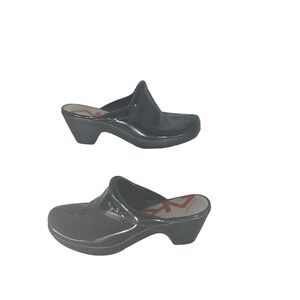 Anne Klein Sport AKGEVA Clogs 8M Black Patent Leather Mules Round Toe Block Heel